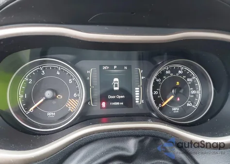 2015 Jeep Cherokee Latitude Altitude z USA, uszkodzony, nr VIN 1C4PJMCB8FW745908